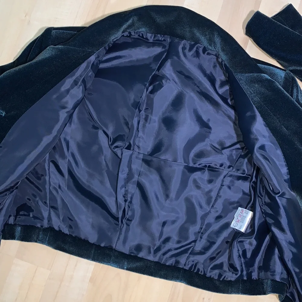 Iridescent Shimmer Velour Crop Blazer - Picture 3 of 5